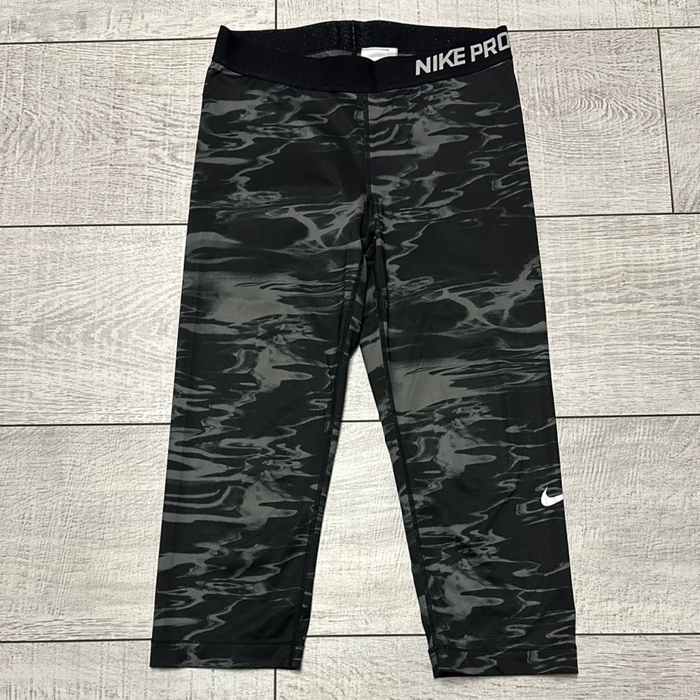 Nike Pro Leggings Womens Medium Gray/Black Camo Cropped Dri-Fit
